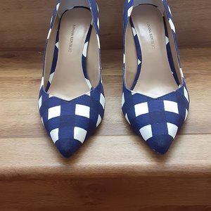 Banana Republic Gingham pumps